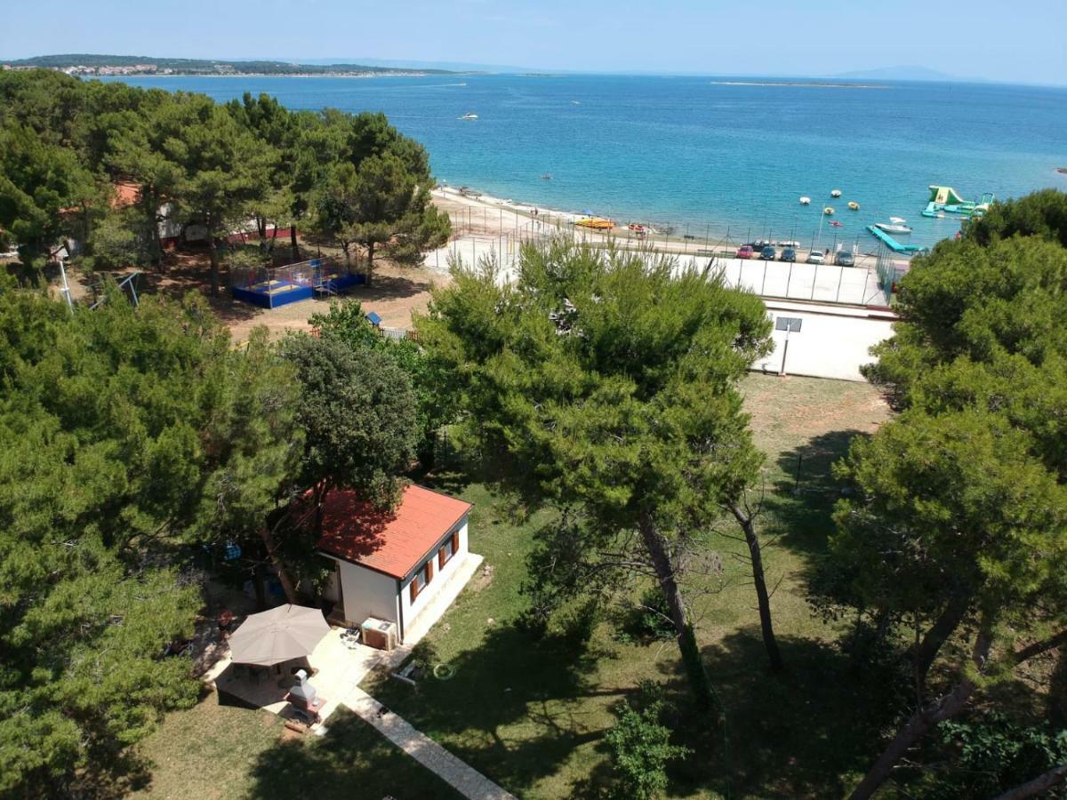 Ribarska Kuca Romana Premantura Exterior foto